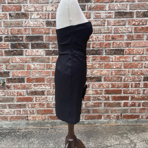 Romeo & Juliet Couture black satin cocktail dress with floral appliqué / NWOT - Picture 6 of 11